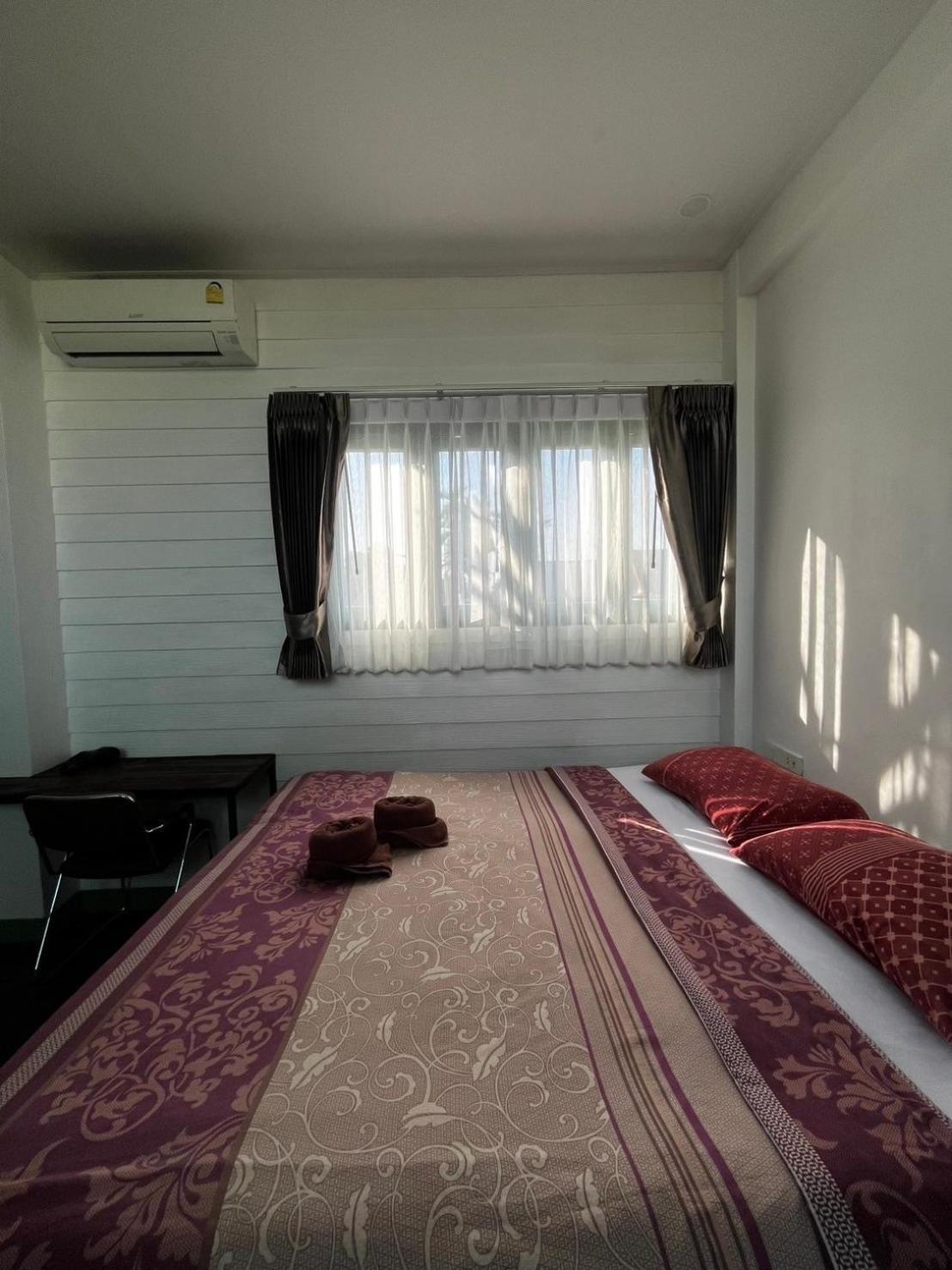 Goodmorning By Tamarind Hostel Пра Након Си Аютая Екстериор снимка