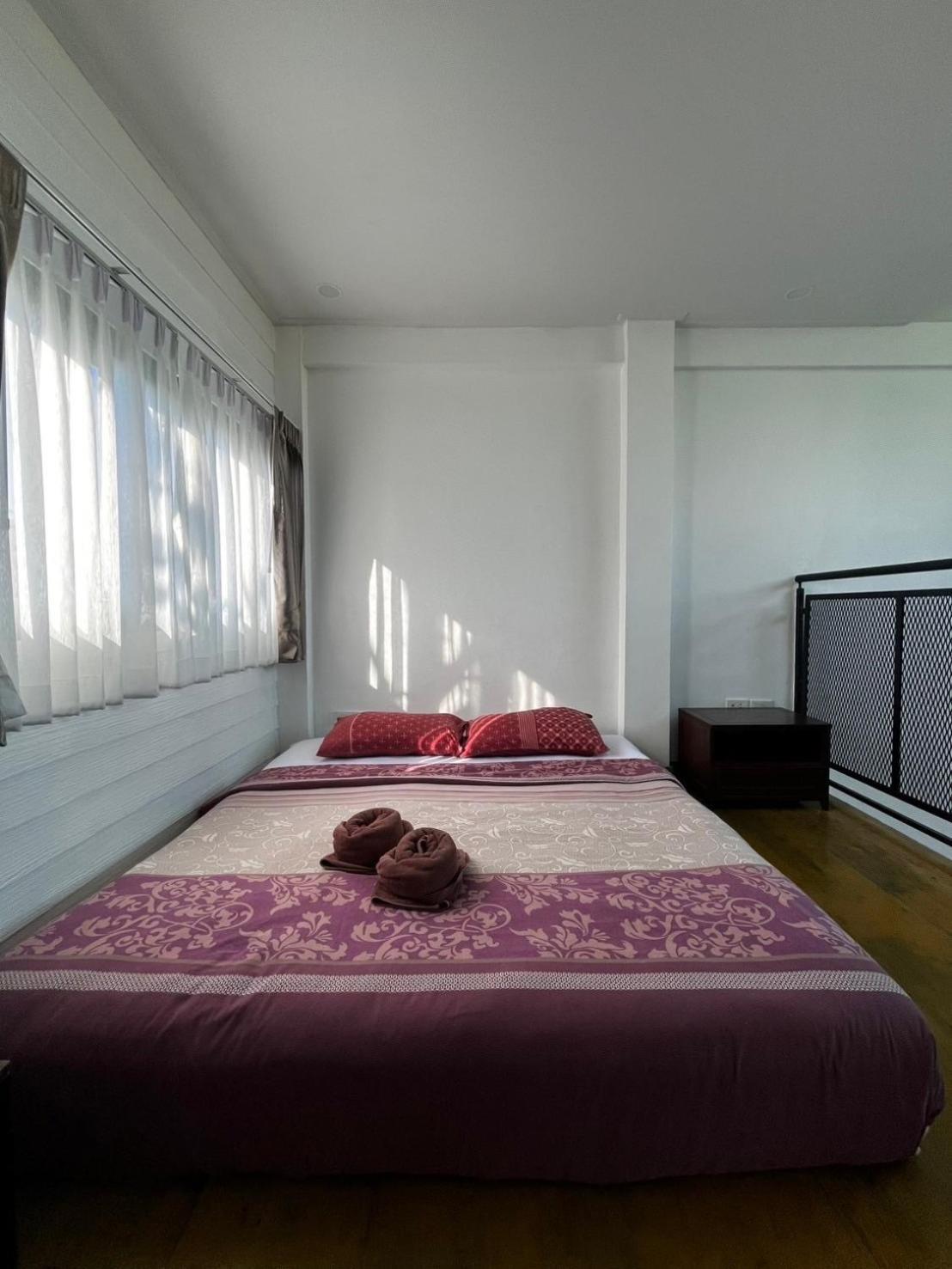 Goodmorning By Tamarind Hostel Пра Након Си Аютая Екстериор снимка